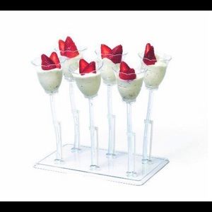 NWT Rosseto Liteware Blossom & Tray Clear Party Pack